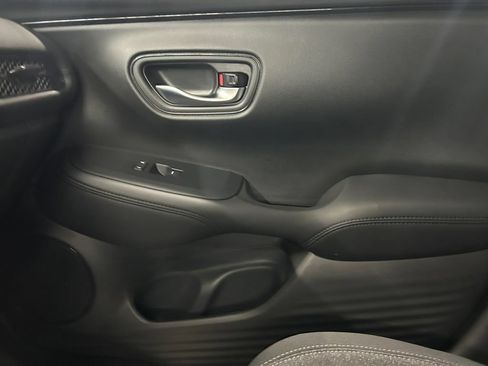 New 2027 Honda HR-V LX image 21