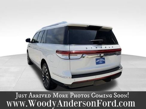 Used 2023 Lincoln Navigator L Black Label AWD/4WD image 4