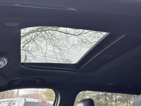 Certified 2025 Jeep Grand Cherokee L Altitude image 11