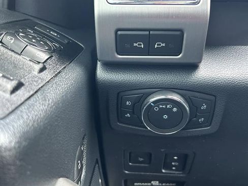 Used 2022 Ford F250 Platinum w/ Tremor Off-Road Package image 19