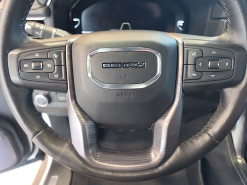 Used 2023 GMC Yukon XL Denali Ultimate AWD/4WD image 24