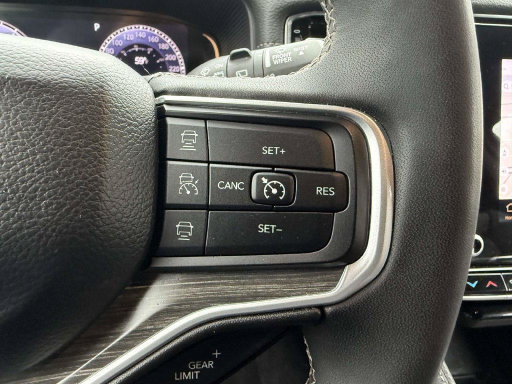 Used 2024 Jeep Wagoneer Series II AWD/4WD image 23