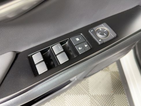 Used 2021 Lexus UX 250h w/ Premium Package image 13