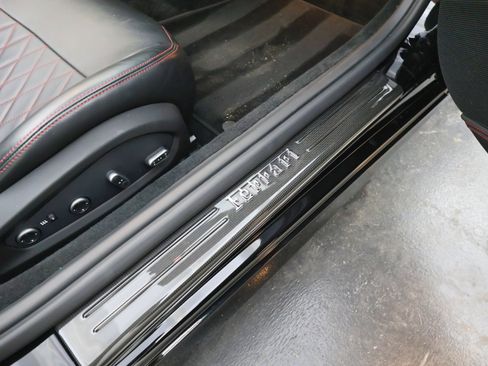 Used 2017 Ferrari California T image 43