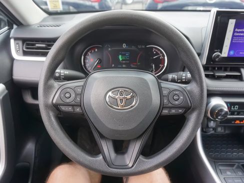 Certified 2025 Toyota RAV4 XLE AWD/4WD image 3