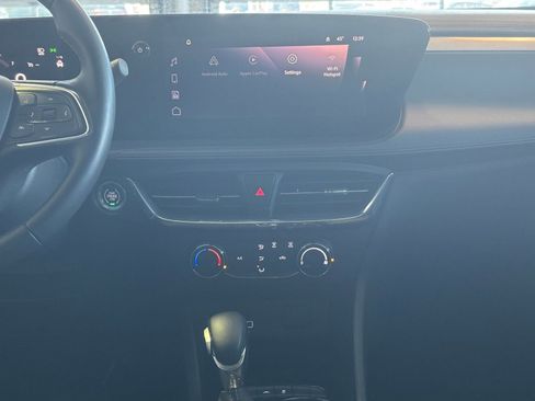 Used 2025 Buick Encore GX Preferred image 25