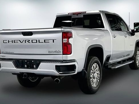 Used 2021 Chevrolet Silverado 2500 High Country AWD/4WD image 7
