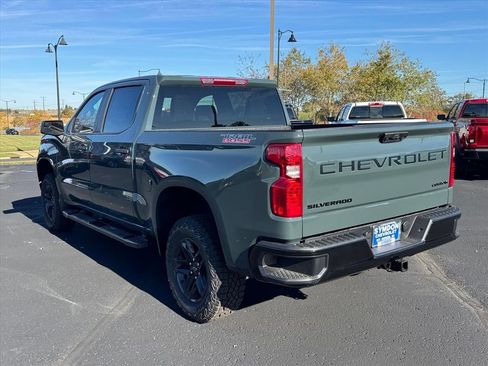 New 2026 Chevrolet Silverado 1500 Custom Trail Boss w/ LPO, Dark Essentials Package image 3