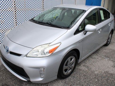 Used 2012 Toyota Prius Three FWD image 32