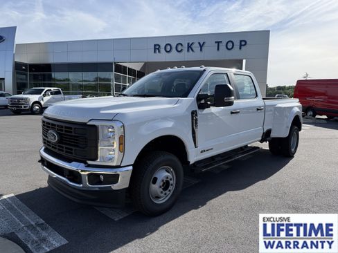 New 2026 Ford F350 XL w/ XL Driver Assist Package AWD/4WD image 1