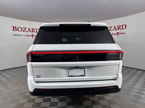 New 2025 Lincoln Navigator Reserve image 6