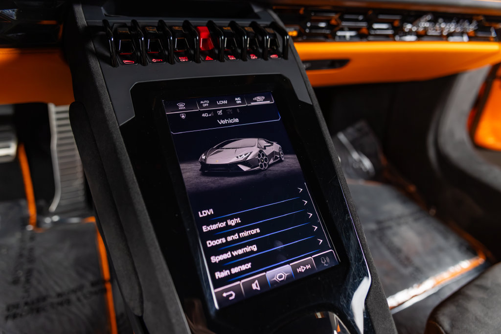 Used 2023 Lamborghini Huracan Tecnica RWD image 36