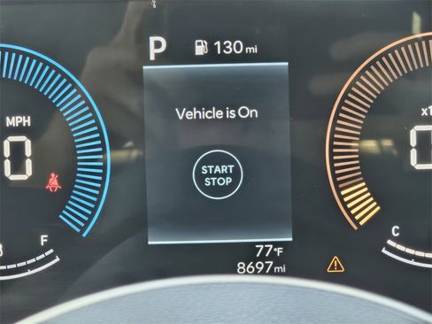 Certified 2025 Hyundai Santa Cruz SEL image 11