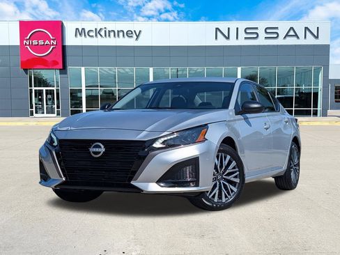 Used 2026 Nissan Altima 2.5 SV AWD/4WD image 1