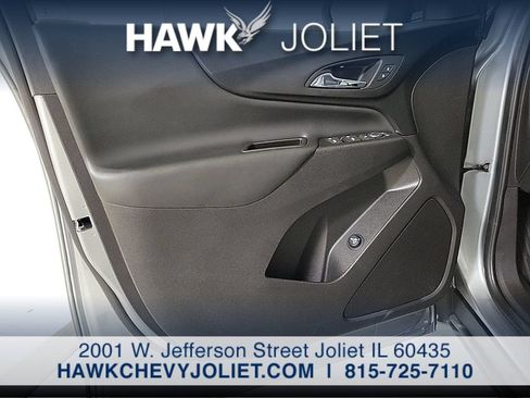 Used 2024 Chevrolet Equinox LT FWD image 19