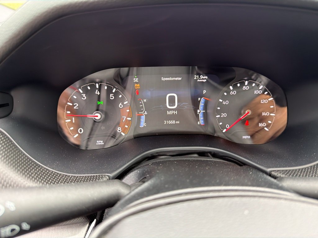 Used 2025 Jeep Compass Trailhawk AWD/4WD image 2