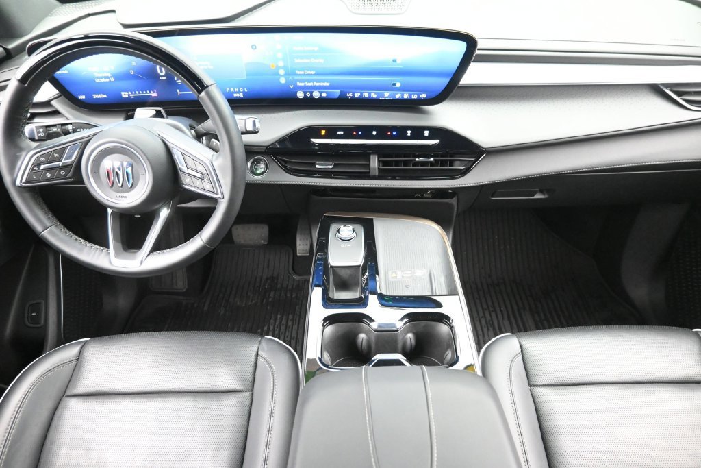 Used 2025 Buick Enclave Avenir w/ Super Cruise Package AWD/4WD image 16