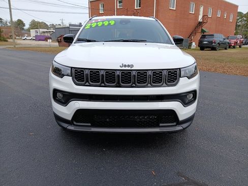 New 2026 Jeep Compass Latitude image 14