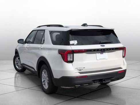 New 2025 Ford Explorer Active image 15