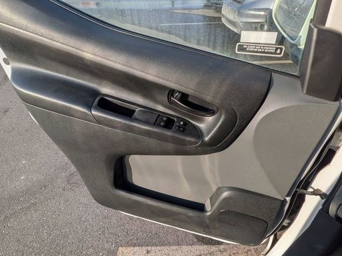 Used 2019 Nissan NV200 SV w/ Navigation Package image 14