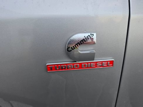 Used 2024 RAM 2500 Laramie AWD/4WD image 10