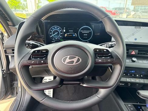 New 2026 Hyundai Elantra SEL FWD image 25