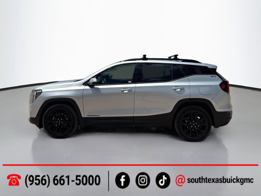 Used 2022 GMC Terrain SLT w/ LPO, 'HIT The Road' Package FWD image 4