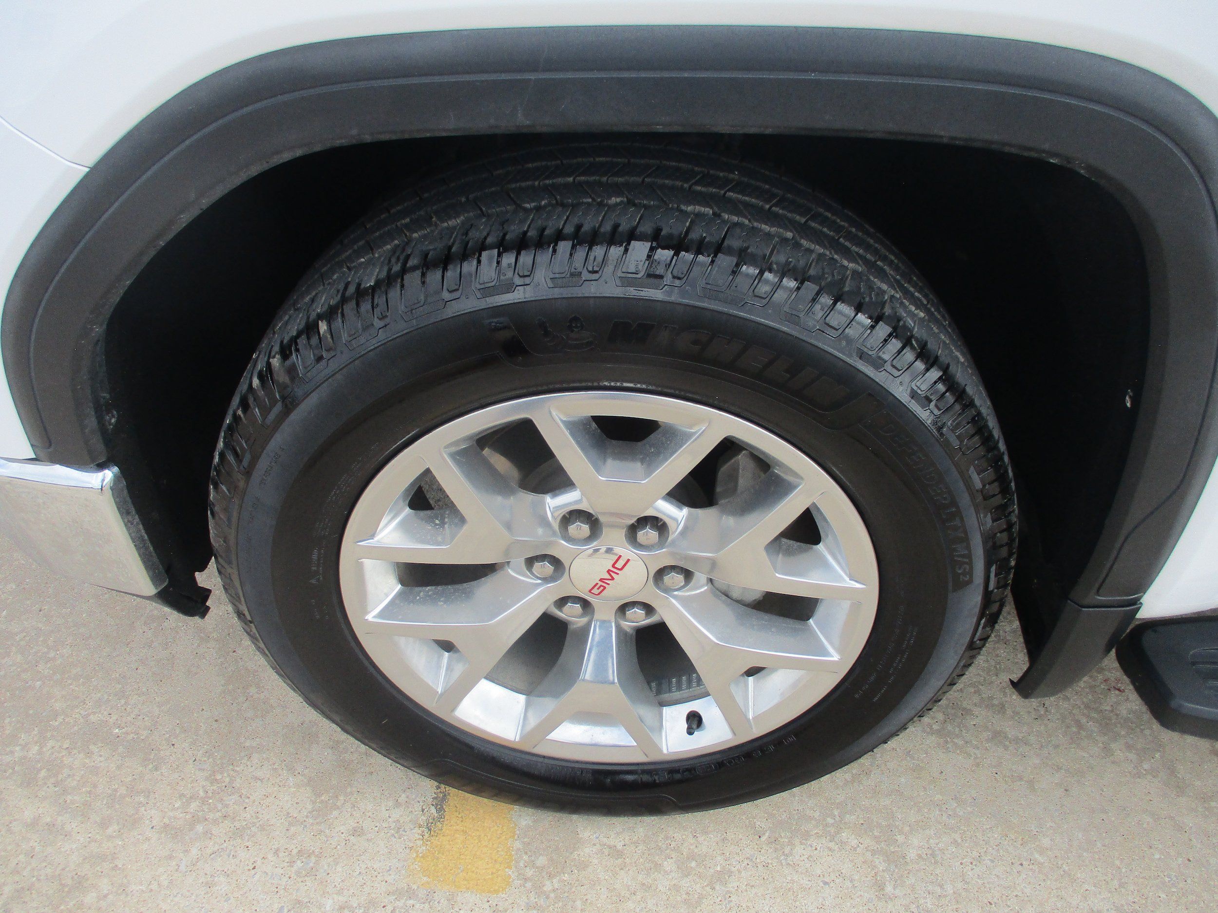 Used 2020 GMC Sierra 1500 SLT AWD/4WD image 3