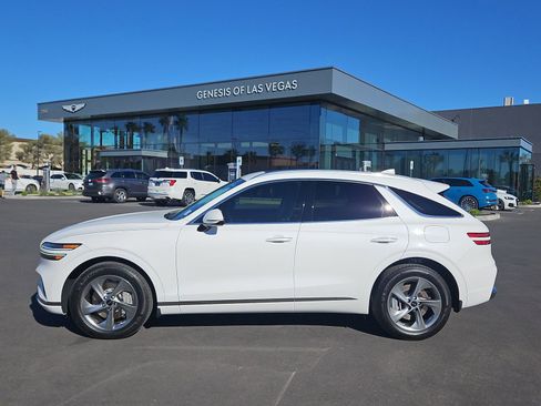 Certified 2026 Genesis GV70 2.5T Select AWD/4WD image 5