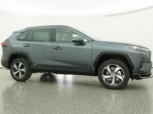 New 2025 Toyota RAV4 SE image 91