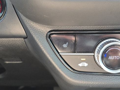 Certified 2023 Honda HR-V EX-L image 9