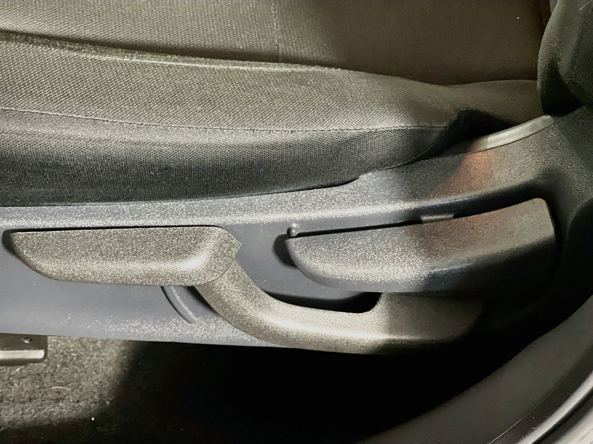 Used 2024 Nissan Kicks S FWD image 15