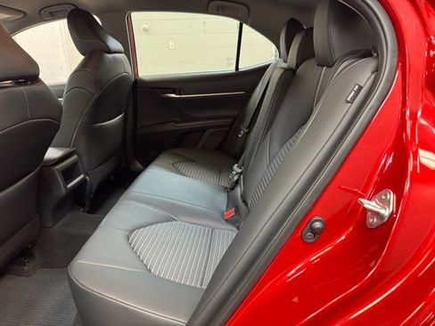 Used 2023 Toyota Camry SE w/ Convenience Package image 15