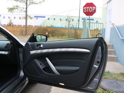 Used 2013 INFINITI G37 x Coupe w/ Premium Pkg image 26