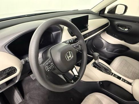 Used 2023 Honda HR-V LX image 16