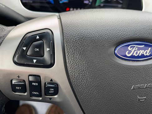 Used 2018 Ford Taurus SEL w/ Equipment Group 201A image 34