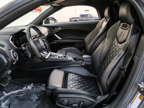 Used 2017 Audi TT 2.0T w/ Technology Package image 3