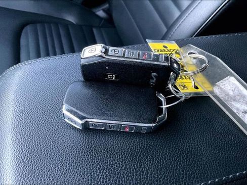 Used 2023 Kia Sportage SX image 10