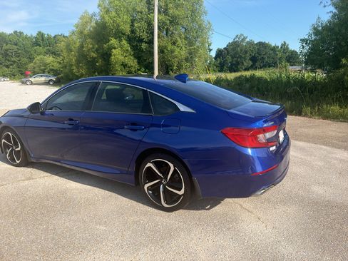 Used 2020 Honda Accord Sport image 6