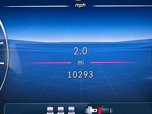 Certified 2025 Mercedes-Benz GLC 300 GLC 300 image 4