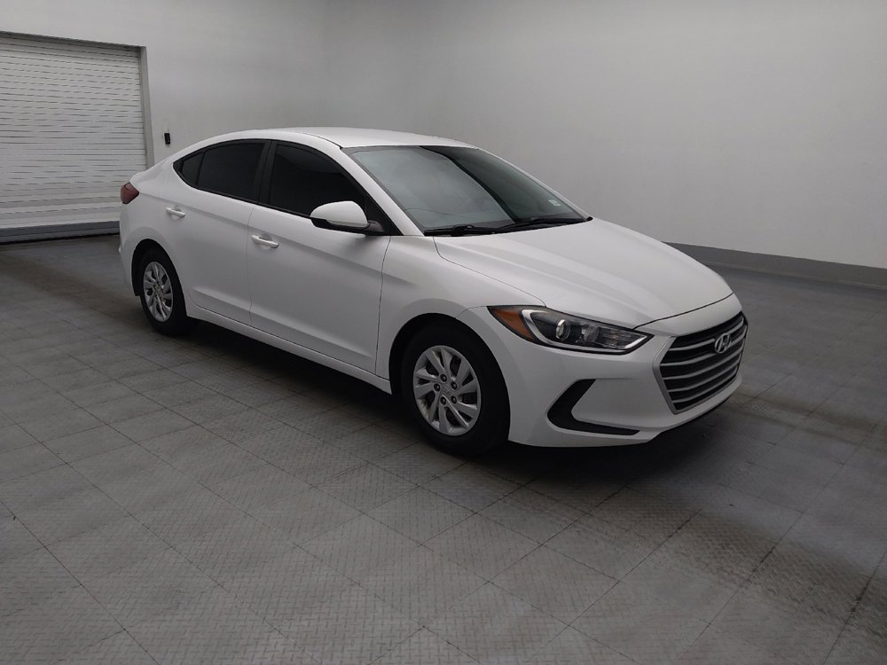 Used 2018 Hyundai Elantra SE w/ Cargo Package FWD image 11