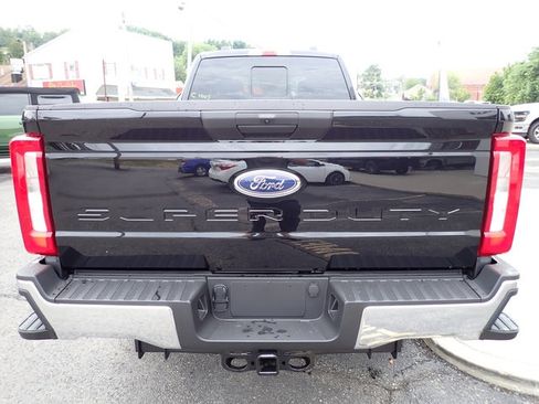 New 2025 Ford F350 XLT w/ FX4 Off-Road Package image 7