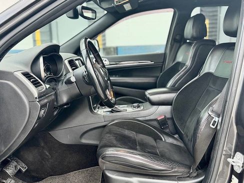 Used 2017 Jeep Grand Cherokee Trailhawk AWD/4WD image 13