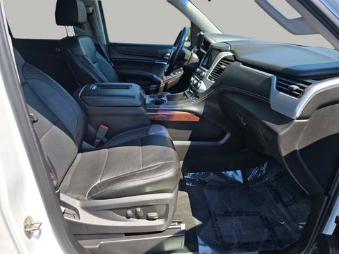 Used 2015 GMC Yukon SLT AWD/4WD image 30