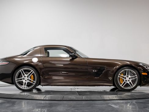 Used 2014 Mercedes-Benz SLS AMG GT Coupe image 20