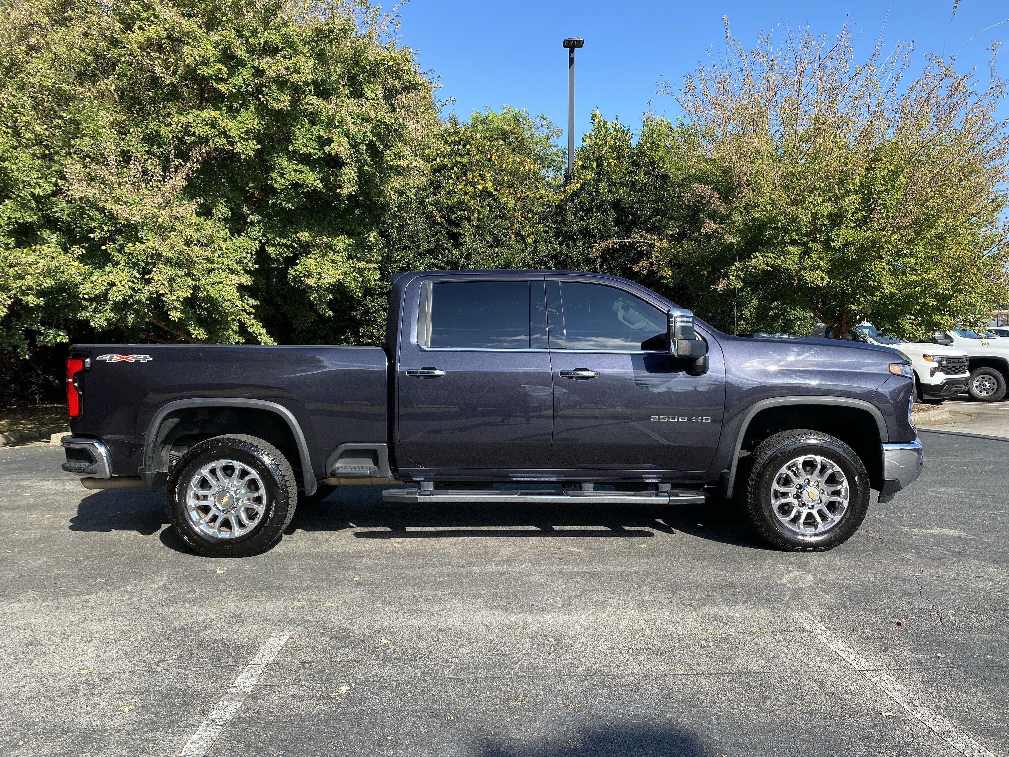 Used 2024 Chevrolet Silverado 2500 LTZ w/ LTZ Plus Package AWD/4WD image 10