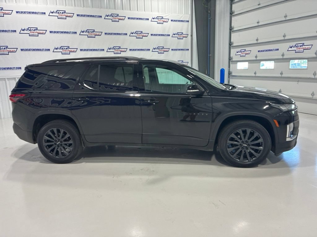 Used 2022 Chevrolet Traverse RS w/ LPO, Floor Liner Package FWD image 7