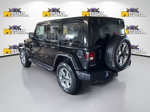 Used 2021 Jeep Wrangler Unlimited Sahara w/ Uconnect 4C Nav & Sound Group image 6