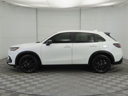 Used 2024 Honda HR-V Sport image 8