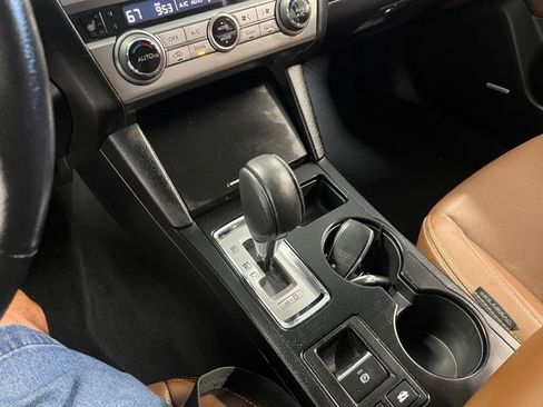 Used 2017 Subaru Outback 2.5i Touring AWD/4WD image 30
